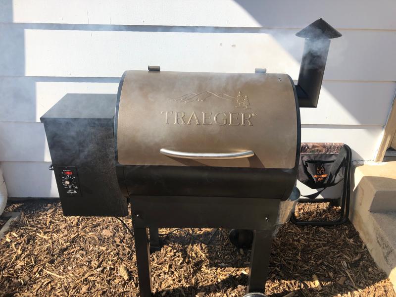 Traeger lil shop tex 22