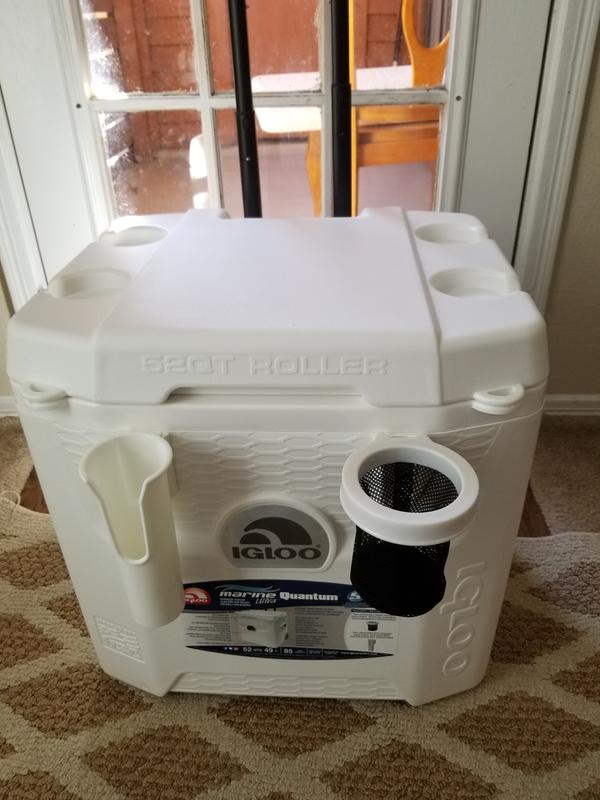 Igloo Marine Ultra Quantum 52 Quart Roller Cooler