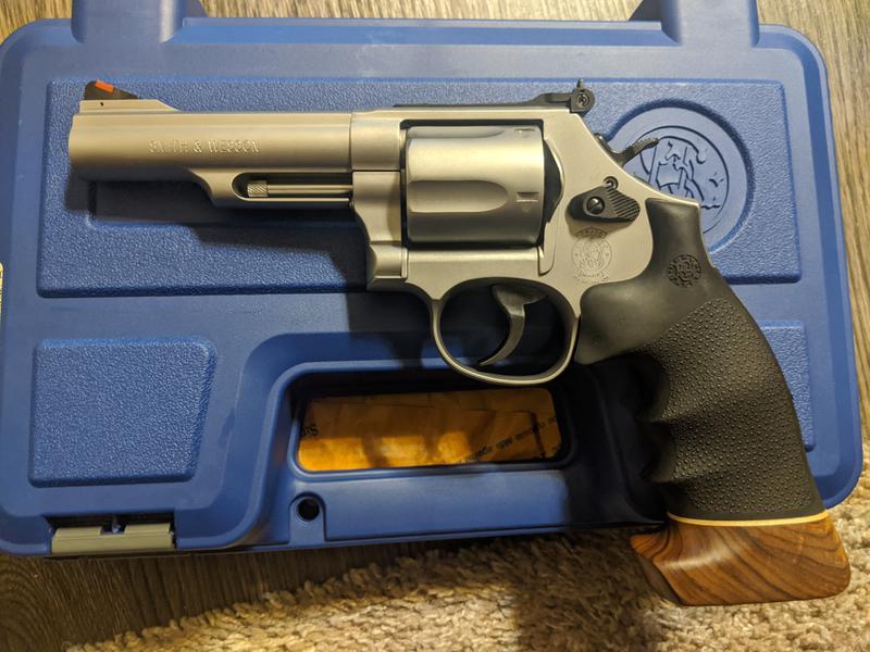 Smith & Wesson 69 Combat Magnum Double-Action Revolver