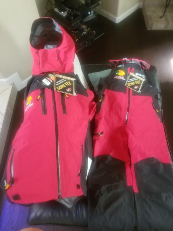 Bass pro 200 store mph rain suit