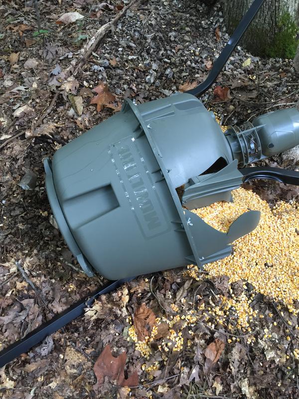 Hunting Moultrie Feeders Varmint Guard Cadasp Co Tz