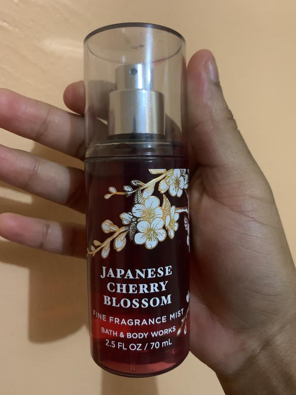 Bath and Body Works Japanese Cherry Blossom Perfume Review 