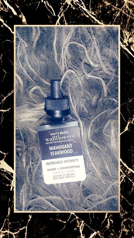 White Barn - Mahogany Teakwood Wallflowers Fragrance Refill by Bath & Body  Works