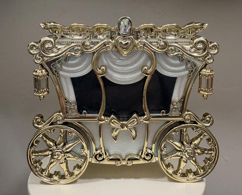 Disney Princess Carriage Projector Nightlight Wallflowers