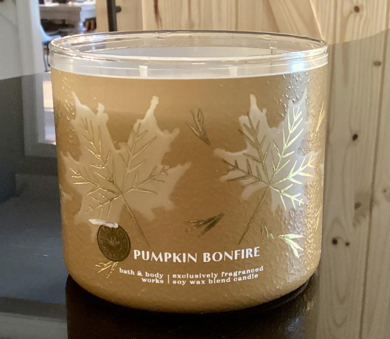 Factory BBW Fall in Bloom, Leaves & Pumpkin Bonfire Candles