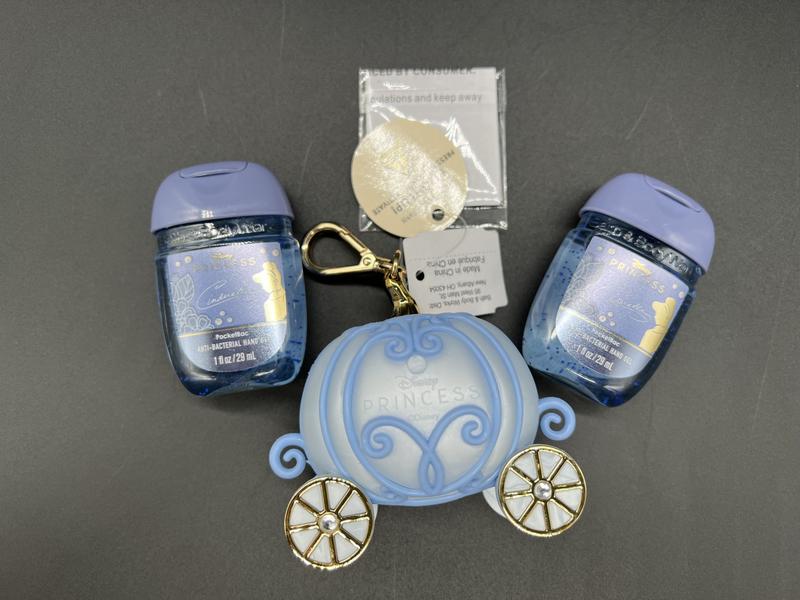 【新品】バスアンドボディワークス　ディズニー　サニタイザー　ケース Bath & Body Works