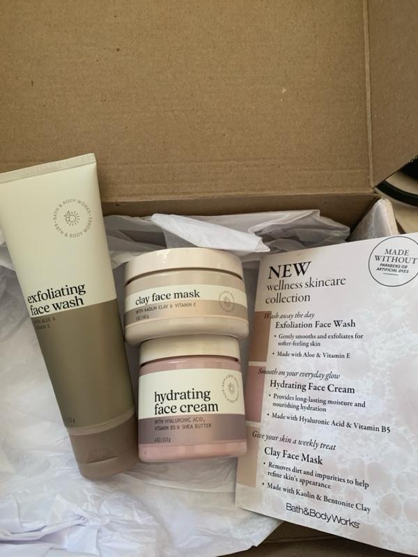 Clay Face Mask With Kaolin Clay + Bentonite Clay + Vitamin E