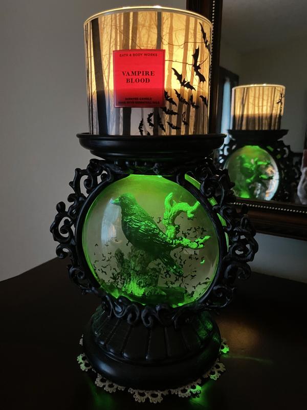 Bath & Body Works Halloween 2022 Raven Pedestal Noise Making Candle