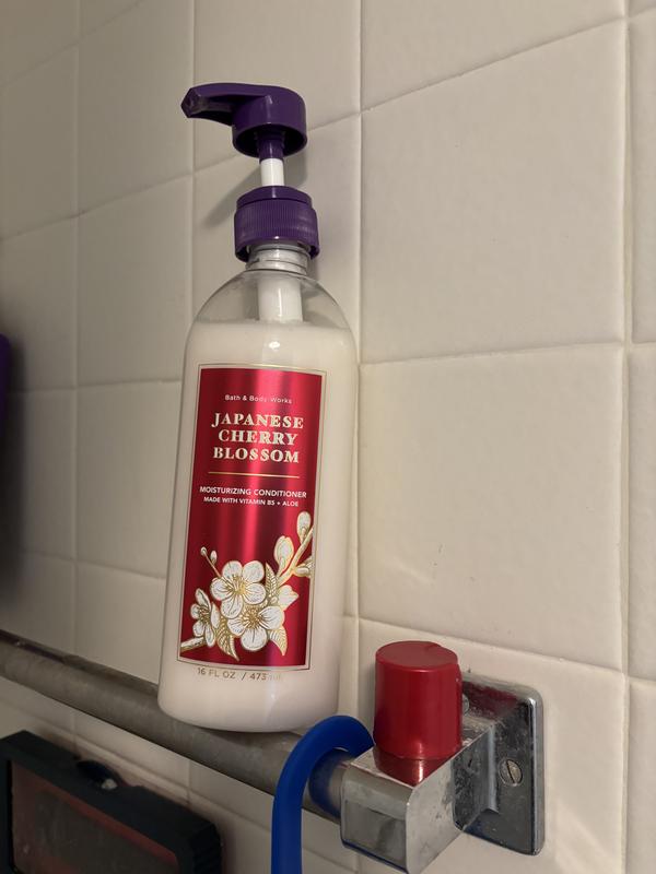 Japanese Cherry Blossom Moisturizing Conditioner | Bath