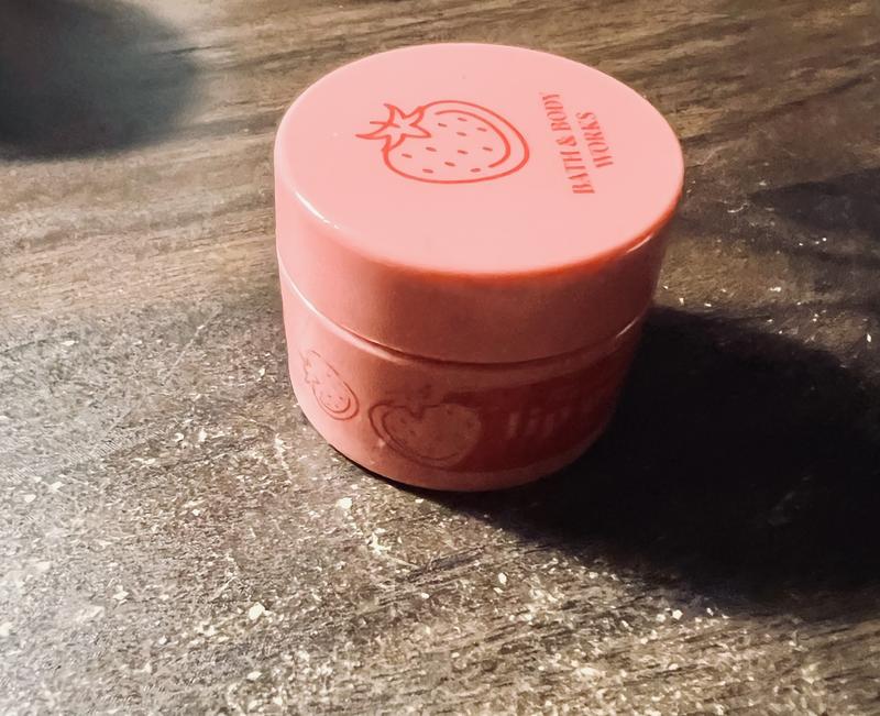 ☆BBW☆ Strawberry Pound Cake リップスクラブ & リップマスク Strawberry Pound Cake Lip Mask | Bath & Body Works