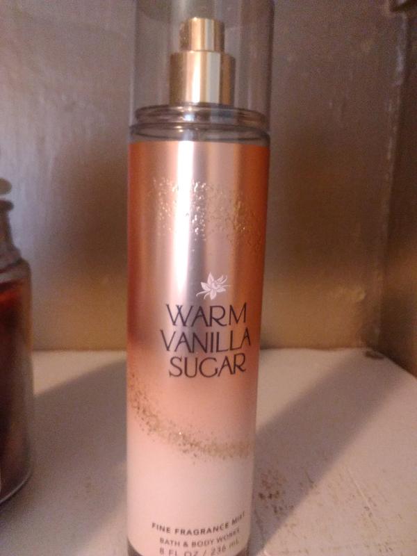 Warm Vanilla Sugar Bath &amp; Body Works perfume - a fragrance