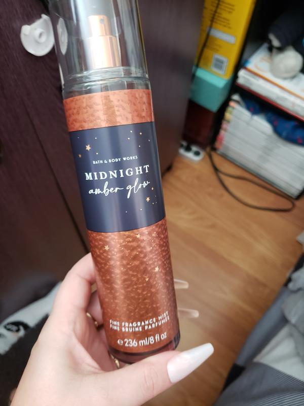 Bath & Body Works Canada - ✨ 🆕 MIDNIGHT AMBER GLOW ✨ Smooth amber + hints  of caramel latte sweetness make this a 🔥 scent for cool fall days ahead 🍁  ☕