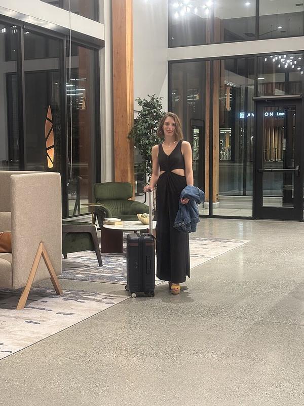 Review Thumbnail Image 0 368880662