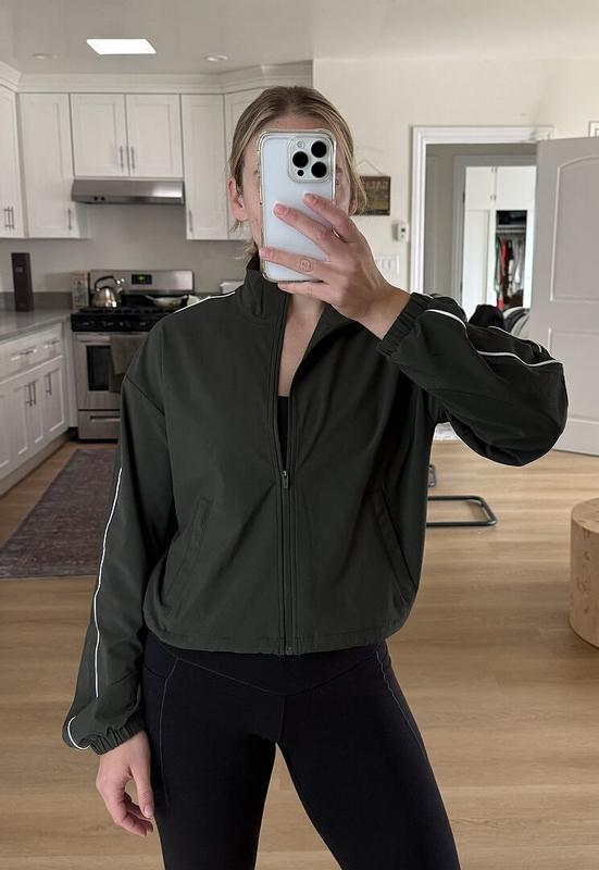 Review Thumbnail Image 0 370508151