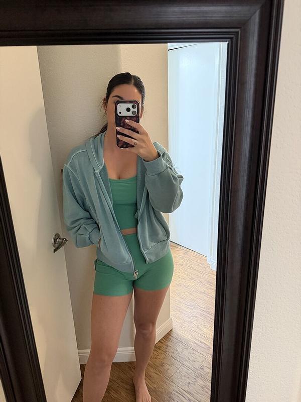 Review Thumbnail Image 0 382682411