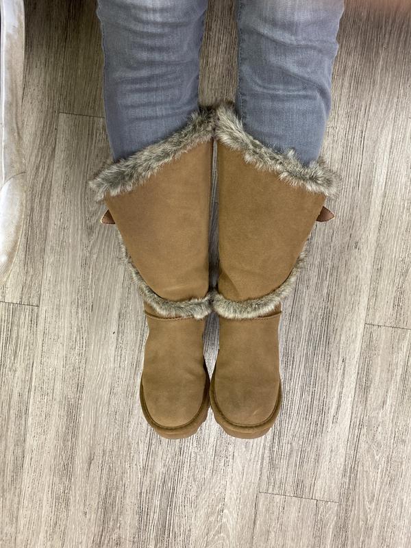 Bearpaw chocolate boots best sale