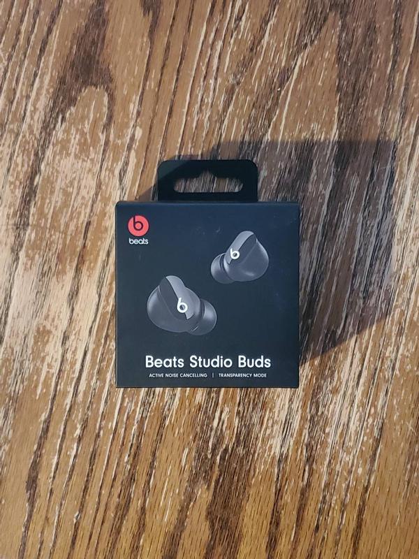 Beats Studio Buds box