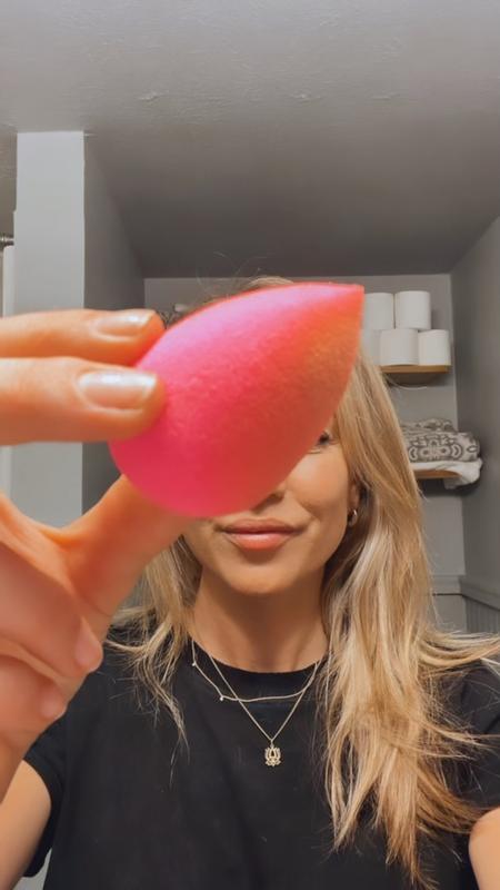 THE ORIGINAL BEAUTYBLENDER® Makeup Sponge