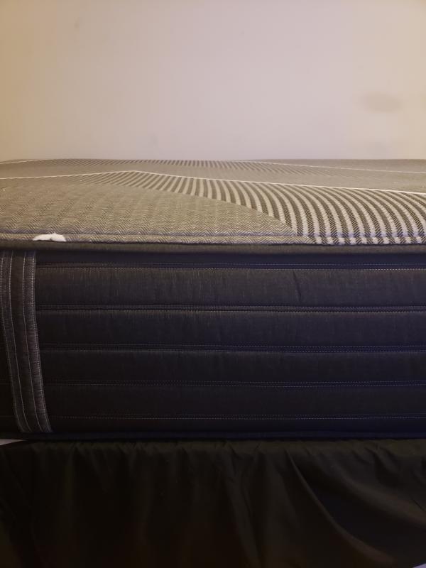 Side view of the thickness