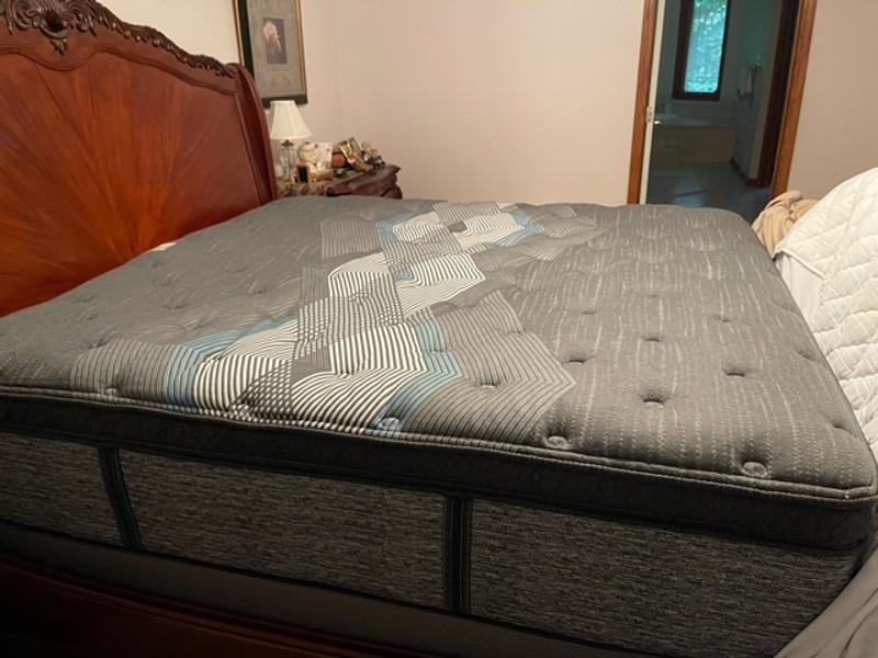 I HATE this mattress!  Do NOT buy it!  VERY hard and VERY uncomfortable!
