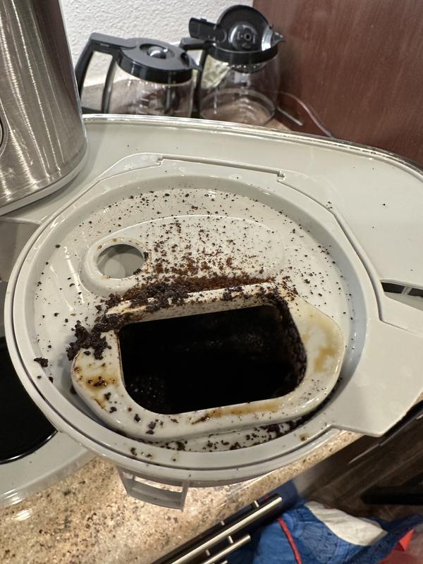 Cuisinart® Grind & Brew 12Cup Coffeemaker in Stainless Steel/Grey