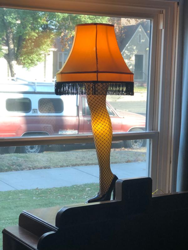 a christmas story leg lamp