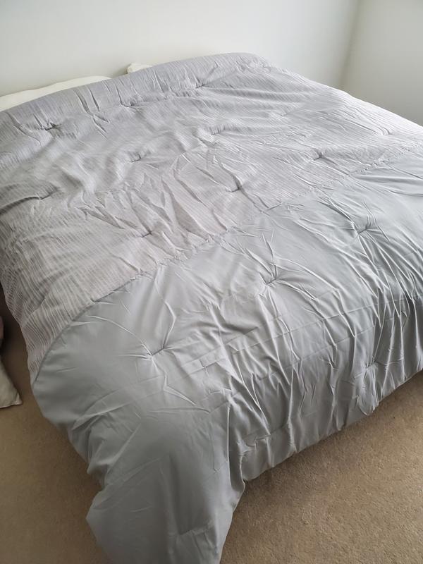 Hotel Nollie 9-Piece Comforter Set | Bed Bath & Beyond