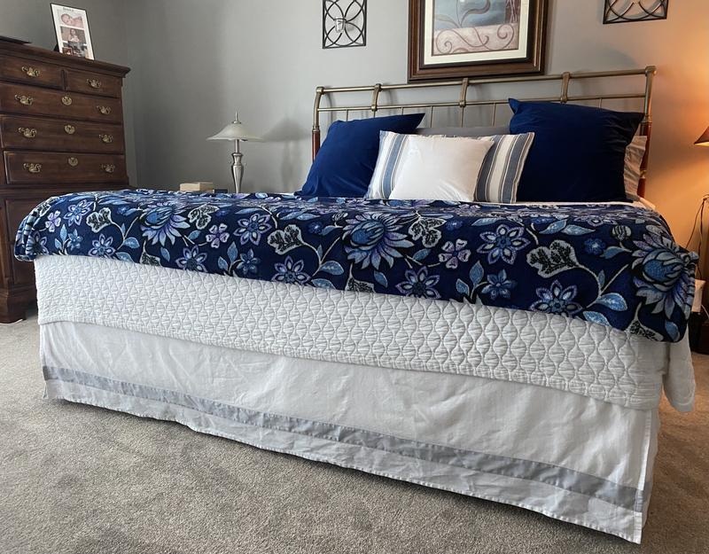 Everhome™ Emory Hotel Border Bedding Collection Bed Bath and Beyond