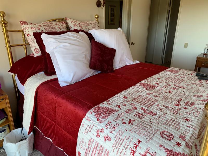 Script 3Piece Reversible Quilt Set Bed Bath and Beyond Canada