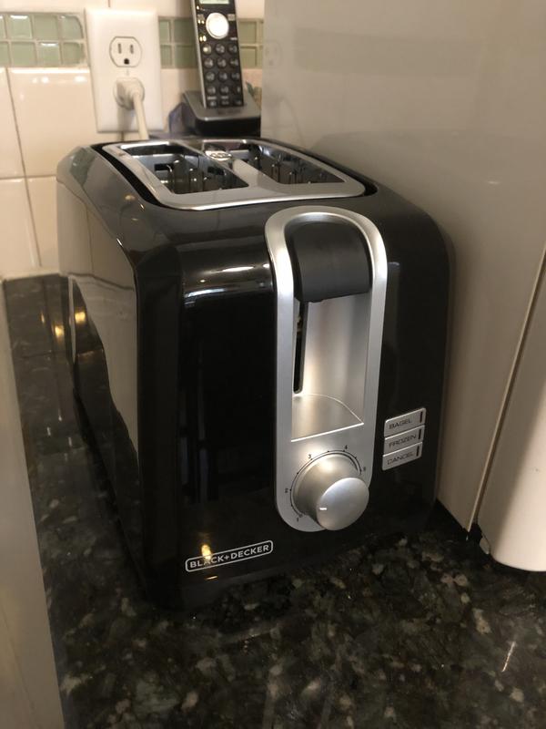 Black & Decker™ 2Slice Toaster in Black Bed Bath & Beyond