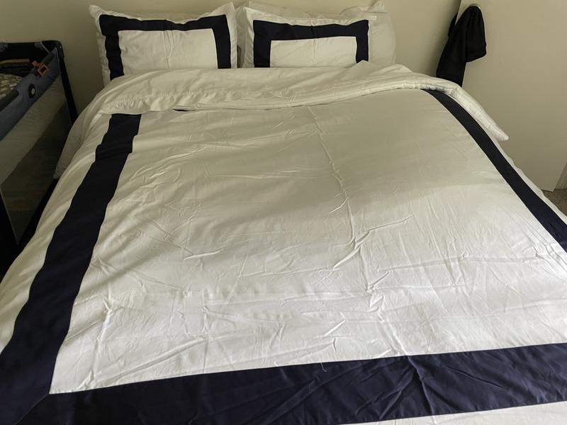 Everhome™ Emory 3Piece Hotel Border Comforter Set Bed Bath and