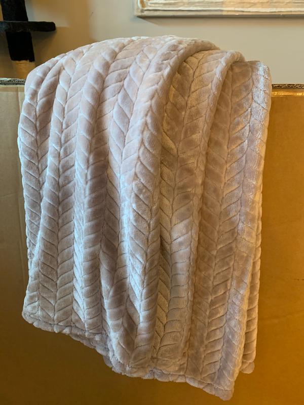 Berkshire Blanket® Ultra Velvetloft Jacquard Throw Blanket Customer Reviews Bed Bath & Beyond