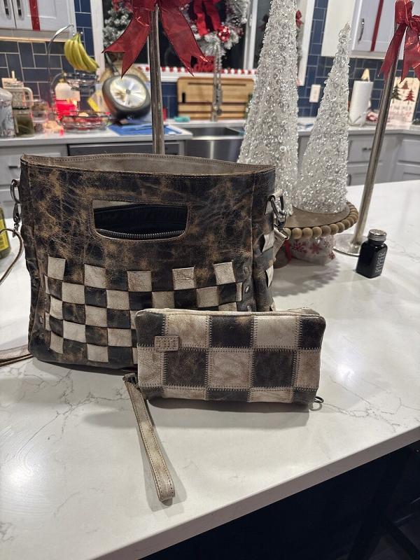 Review Thumbnail Image 0 299532586