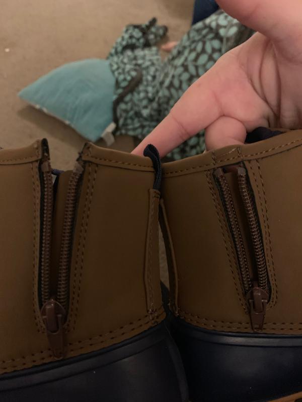crown and ivy duck boots