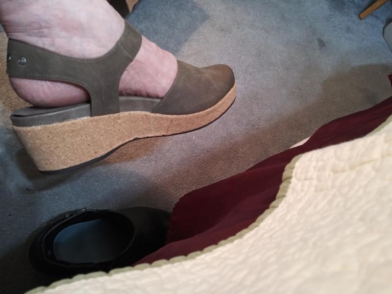 true craft clogs