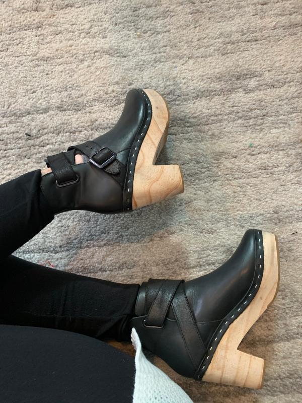 free people black clogs