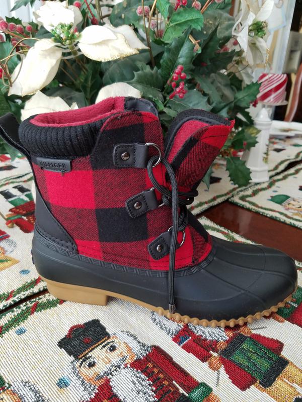 women's tommy hilfiger roza duck boots