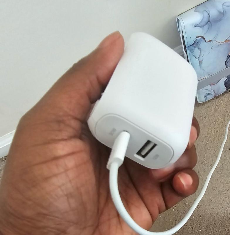 Customer carousel item 3.