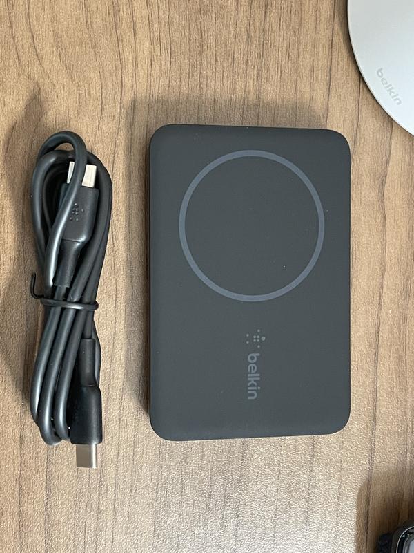 Belkin Official Support - Getting to know the Belkin BOOST↑CHARGE™ Magnetic  Wireless Power Bank, BPD002