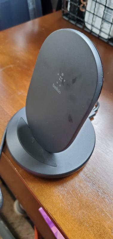 Belkin Boost Charge 15W Wireless Charging Stand with 24W QC… - Moment
