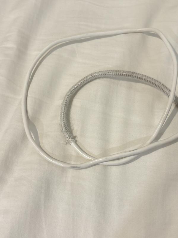 Braided sleeve detached from cable