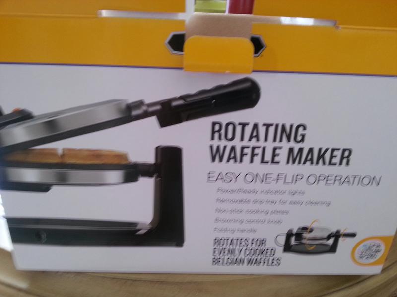 Rotating Waffle Maker Bella Housewares
