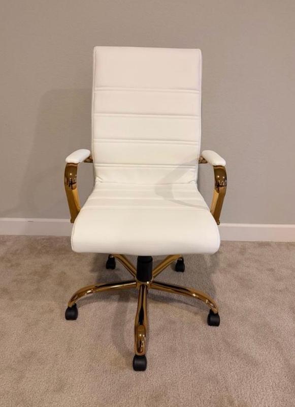 Customer carousel item 3.