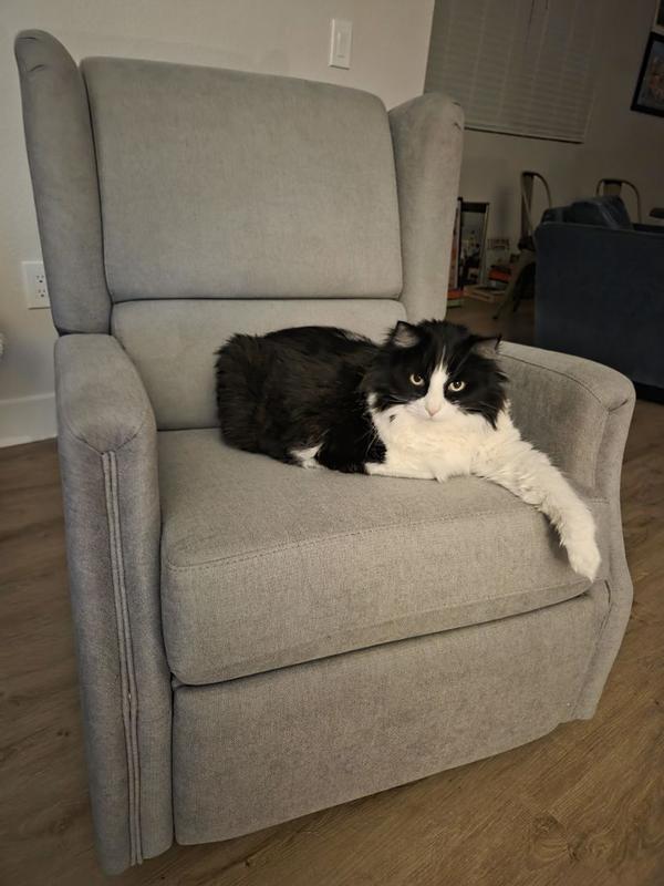 Customer carousel item 8.