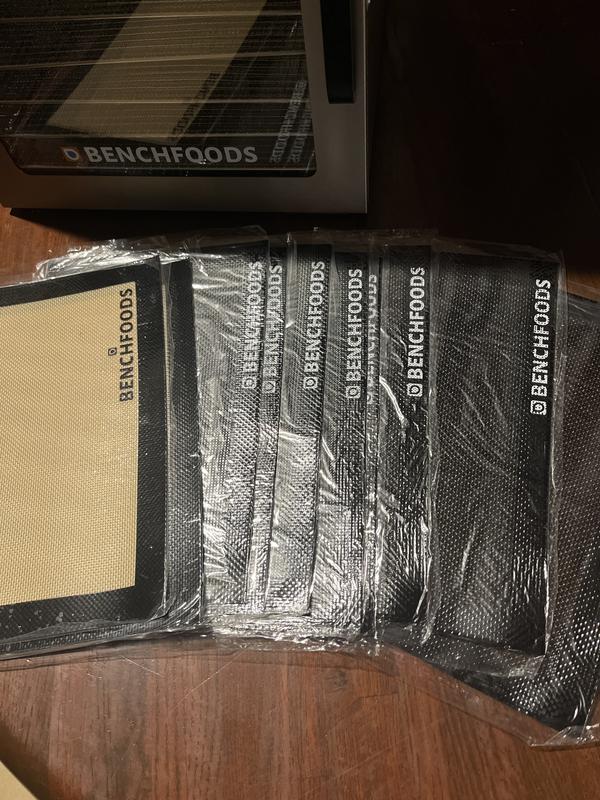 Accessories: mats and liners
