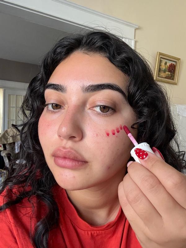 Customer photo for "Easy way to enhance your beauty."