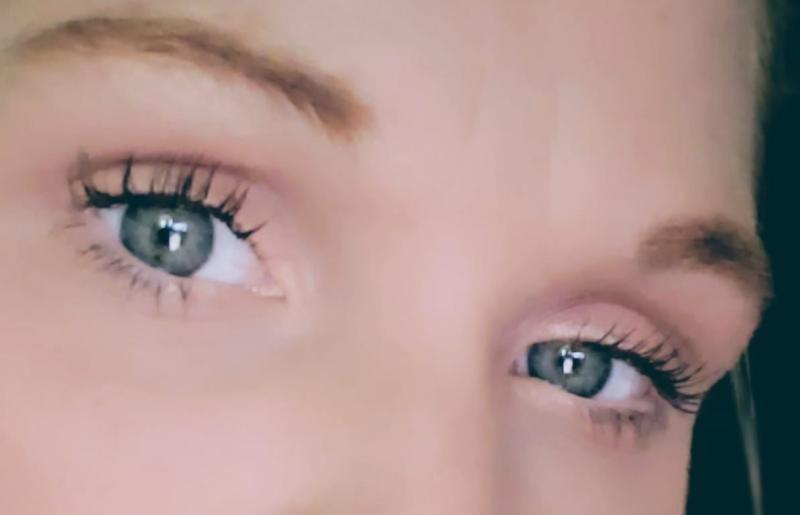 Who needs falsies, when your lashes can look this amazing and natural all in just a few seconds?!
