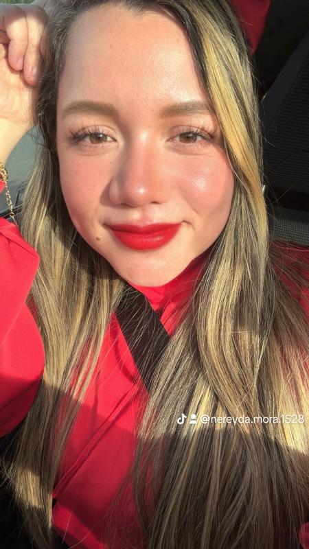 Customer carousel item 6.