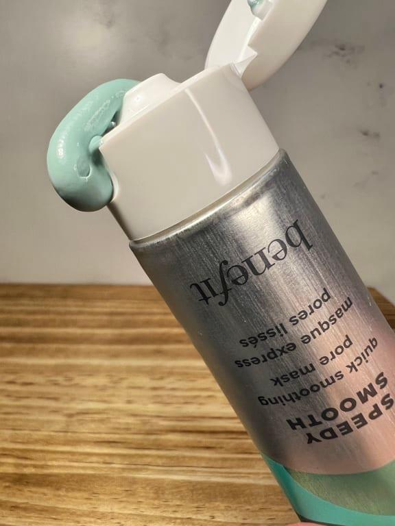 The POREfessional Speedy Smooth Pore Mask Texture Capture