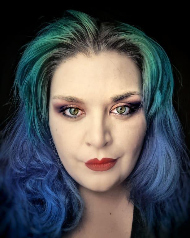 Using the mascara helinoftroy everywhere